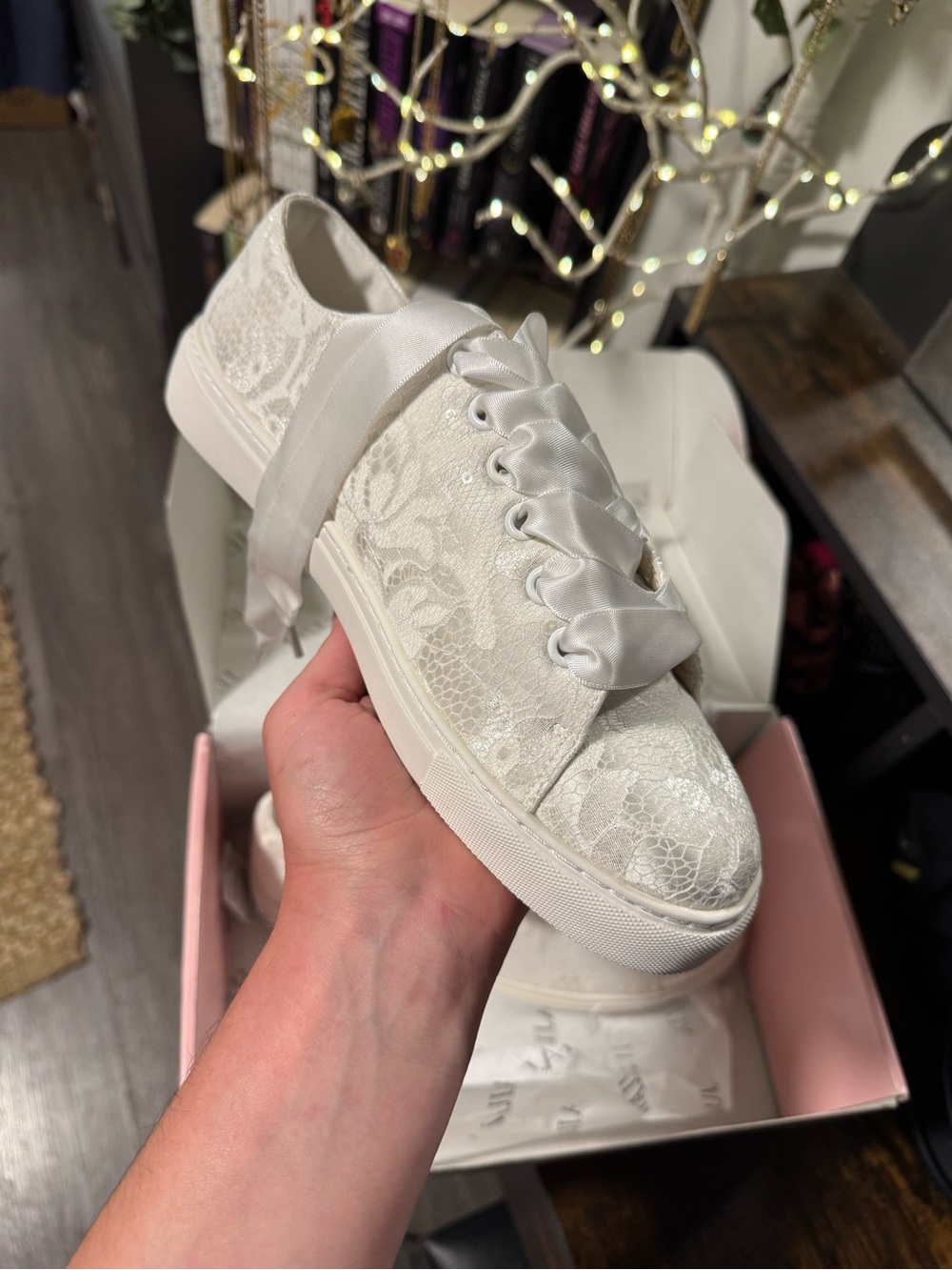 JIAJIA Bridal Sneakers - Wedding Shoes - 7.5 - NWT - Picture 8 of 15